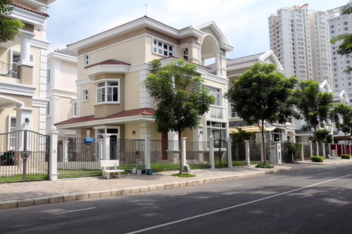 [-]Mùi[-]hôi[-]thối[-]tấn[-]công[-]nhiều[-]nơi[-]ở[-]Sài[-]Gòn